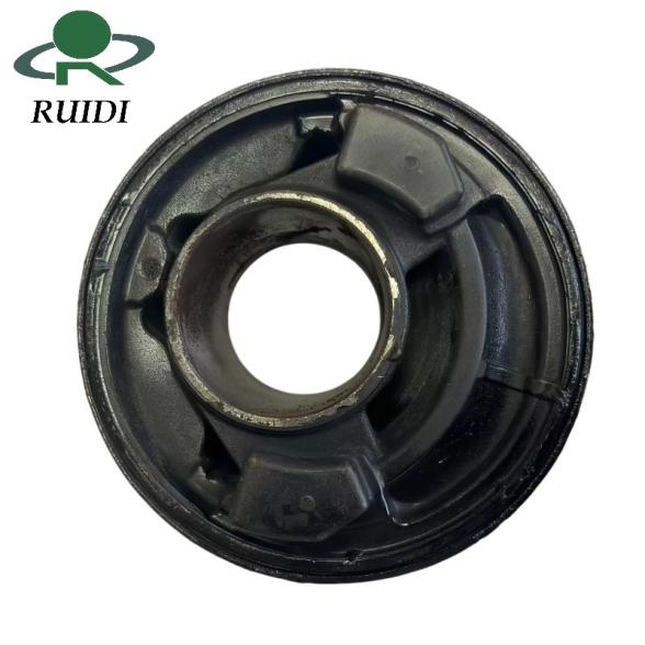 OEM-laatuinen kevyen kuorma-auton ohjaamon etu- ja takajousituskokoonpano